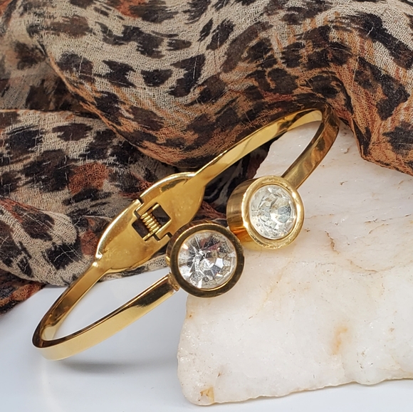 J.Crew Crystals Gold Bracelet Hypoallergenic Stainless Comfortable Strone - Picture 1 of 5